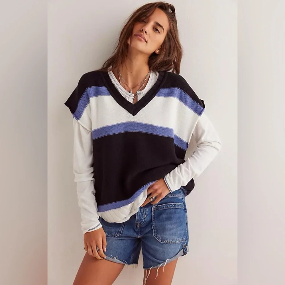 We The Free Free People Tommi Striped Sweater Vest Black White Purple M - Picture 3 of 13